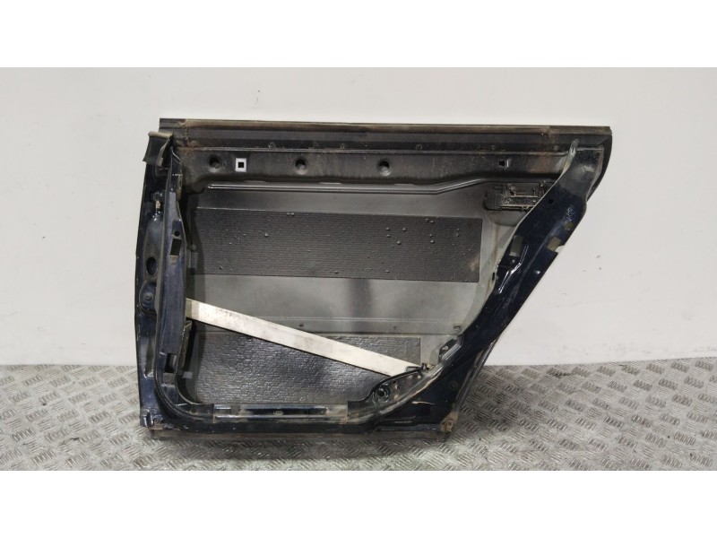 Recambio de puerta trasera derecha para audi a6 avant (4b5) 2.4 (121kw) referencia OEM IAM 4B0833052 NEGRO 