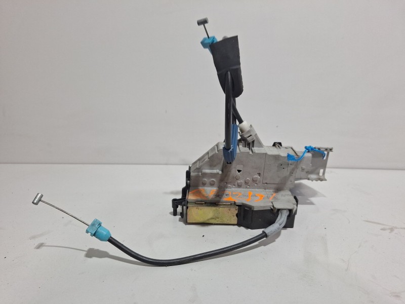 Recambio de cerradura puerta trasera derecha para citroën c4 berlina exclusive referencia OEM IAM   