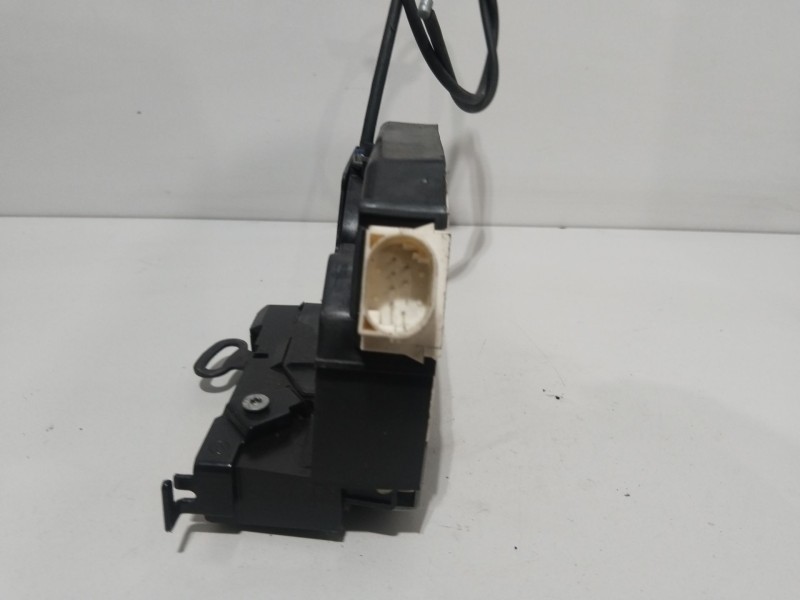 Recambio de cerradura puerta delantera derecha para mini r50 , r53 cooper referencia OEM IAM 055676913  