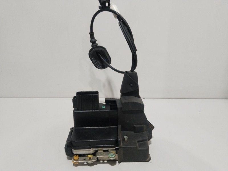 Recambio de cerradura puerta trasera izquierda para ford fusion (cbk) ambiente referencia OEM IAM 286AA26413  