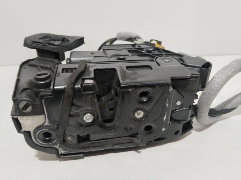 Recambio de cerradura puerta trasera izquierda para skoda rapid active referencia OEM IAM A046465  