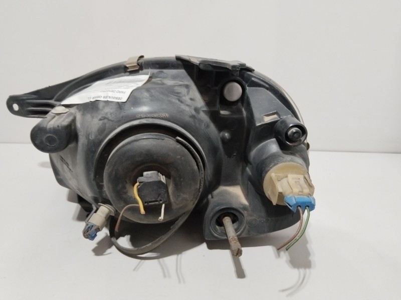 Recambio de faro derecho para opel corsa b sport referencia OEM IAM   