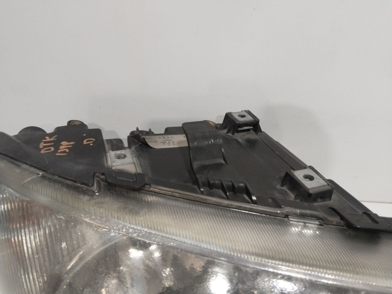 Recambio de faro derecho para chrysler voyager iv (rg, rs) 2.8 crd referencia OEM IAM 04857830AC  