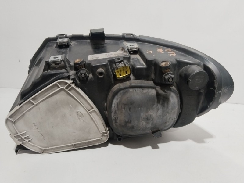 Recambio de faro derecho para chrysler voyager iv (rg, rs) 2.8 crd referencia OEM IAM 04857830AC  