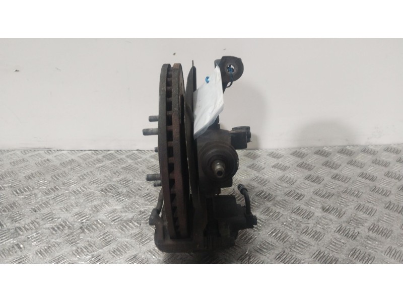 Recambio de mangueta delantera izquierda para dodge journey 2.0 crd referencia OEM IAM 5006211AA  