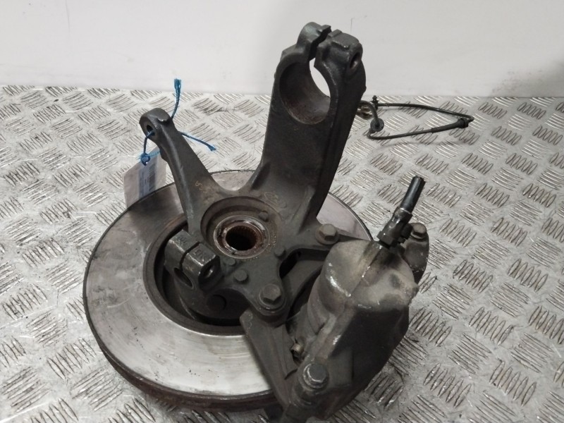 Recambio de mangueta delantera izquierda para ford mondeo iii (b5y) 1.8 16v referencia OEM IAM 4484601  