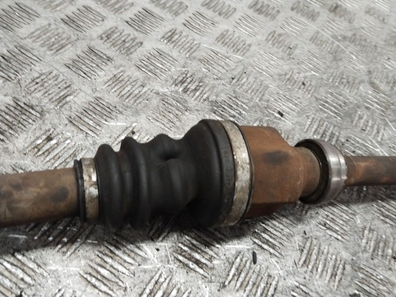 Recambio de transmision delantera derecha para peugeot 206 hatchback (2a/c) 1.4 i referencia OEM IAM 32733Y  