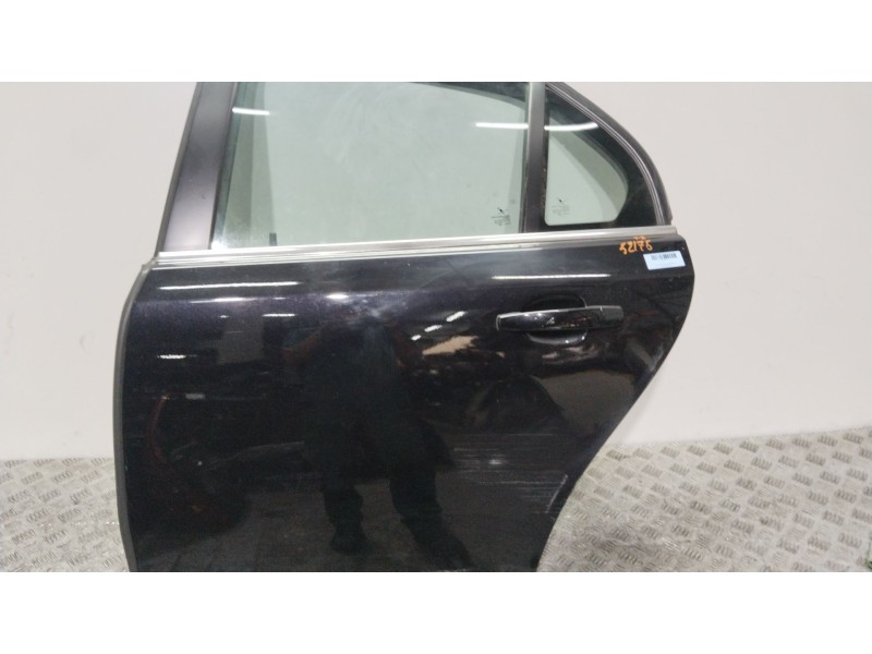 Recambio de puerta trasera izquierda para cadillac bls 1.9 d referencia OEM IAM   NEGRO