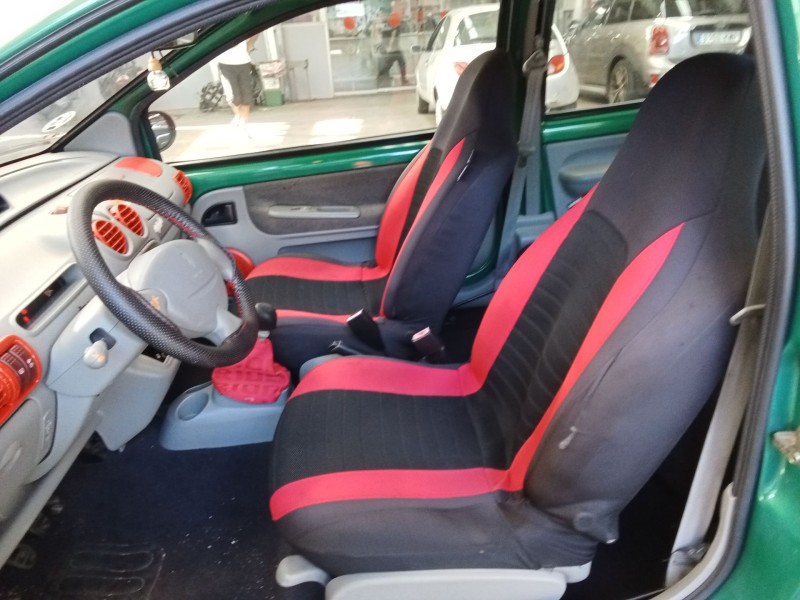 renault twingo i (c06_) del año 2001