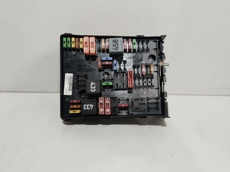 Recambio de caja reles / fusibles para skoda octavia ii (1z3) 2.0 tdi 16v referencia OEM IAM 1K0937124K  