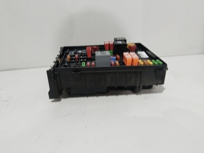 Recambio de caja reles / fusibles para skoda octavia ii (1z3) 2.0 tdi 16v referencia OEM IAM 1K0937124K  