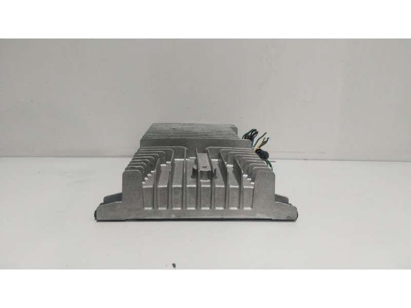 Recambio de amplificador audio para cadillac bls 1.9 d referencia OEM IAM 3280XXXXXXX  