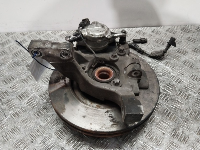 Recambio de mangueta delantera izquierda para fiat croma (194_) 2.2 16v referencia OEM IAM 51748658  