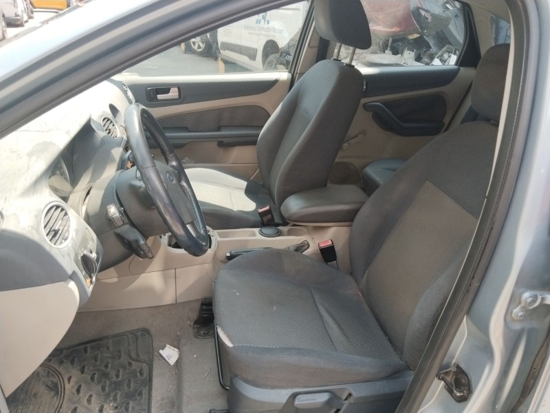 ford focus ii (da_, hcp, dp) del año 2004 ford focus ii (da_, hcp, dp) del año 2004