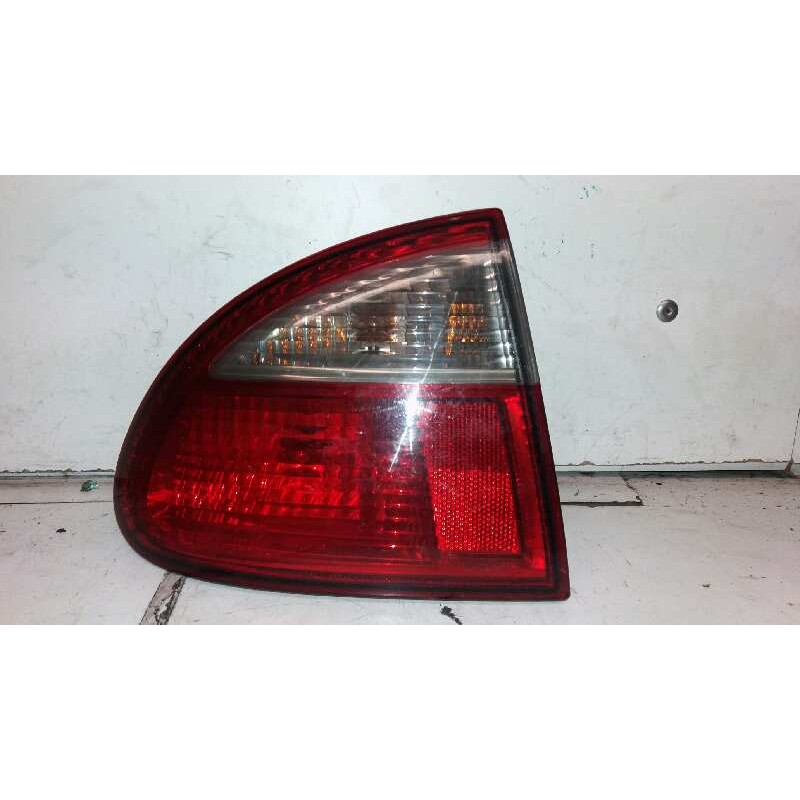 PILOTO TRASERO IZQUIERDO 1M6945111 