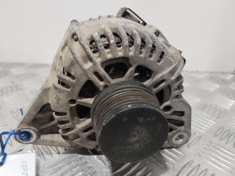 Recambio de alternador para hyundai matrix (fc) 1.5 crdi referencia OEM IAM 373002A100  