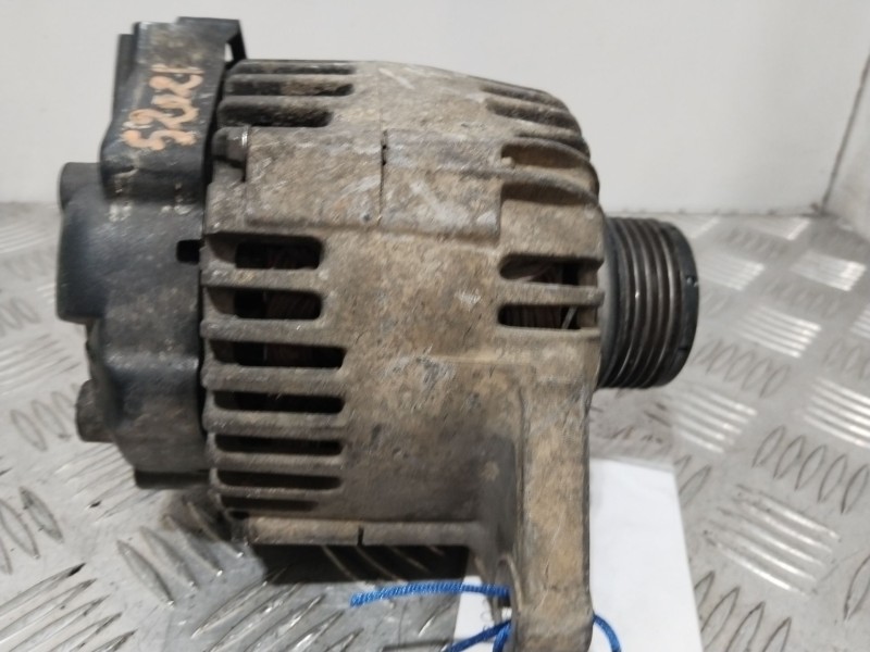Recambio de alternador para hyundai matrix (fc) 1.5 crdi referencia OEM IAM 373002A100  