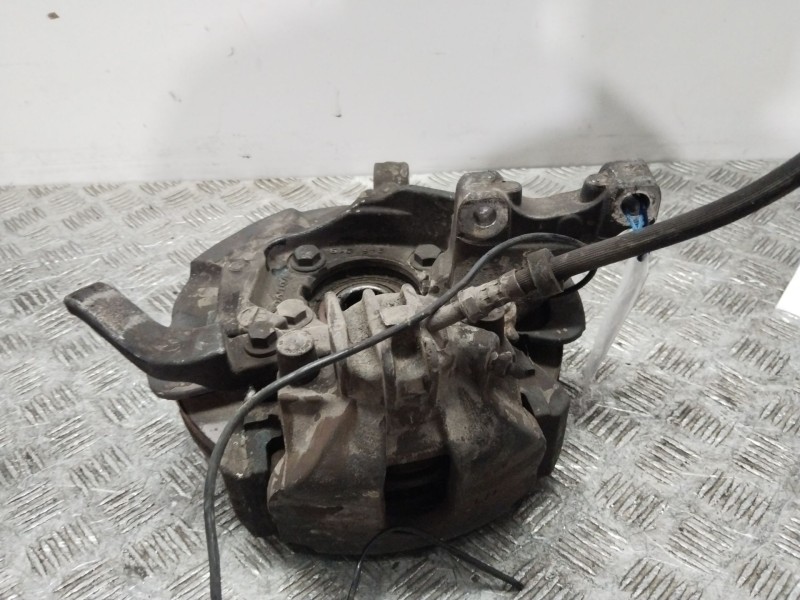 Recambio de mangueta delantera izquierda para volvo s60 berlina d5 referencia OEM IAM 8663288  