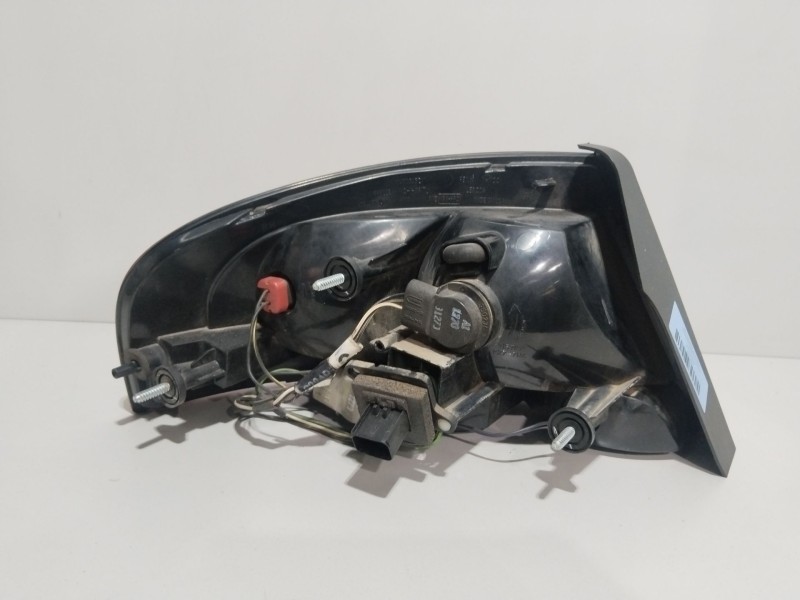 Recambio de piloto trasero derecho para chrysler sebring (jr) 2.0 referencia OEM IAM 04805352AA  