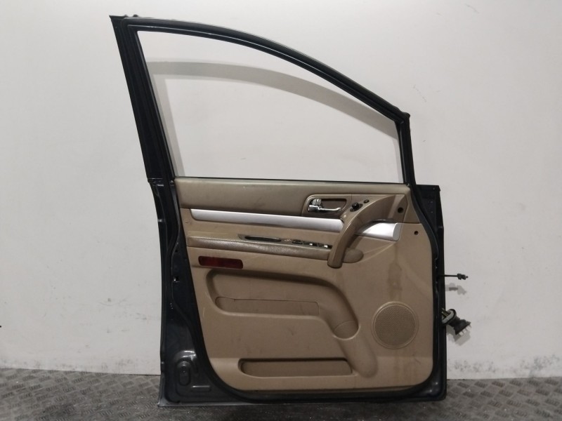 Recambio de puerta delantera izquierda para ssangyong rodius i 2.7 xdi referencia OEM IAM   