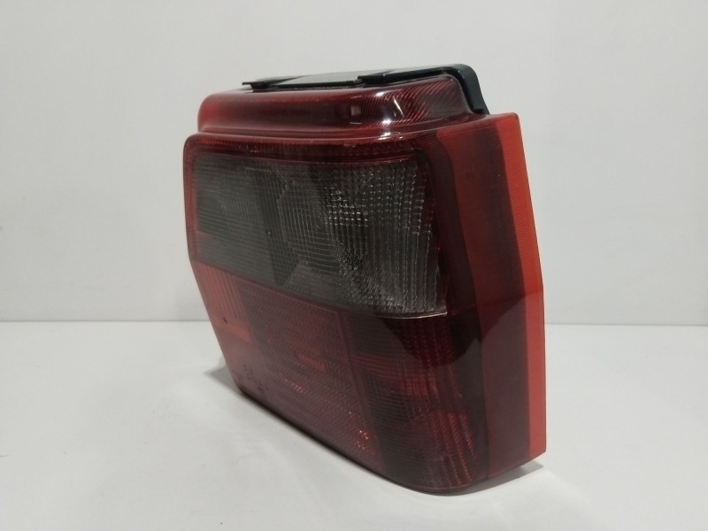 Recambio de piloto trasero derecho para fiat uno (146_, 158_) 45 0.9 referencia OEM IAM 7700363  