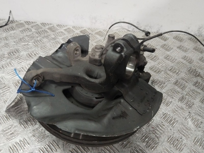 Recambio de mangueta delantera izquierda para bmw serie 3 berlina (e46) 320d referencia OEM IAM 31211096429  