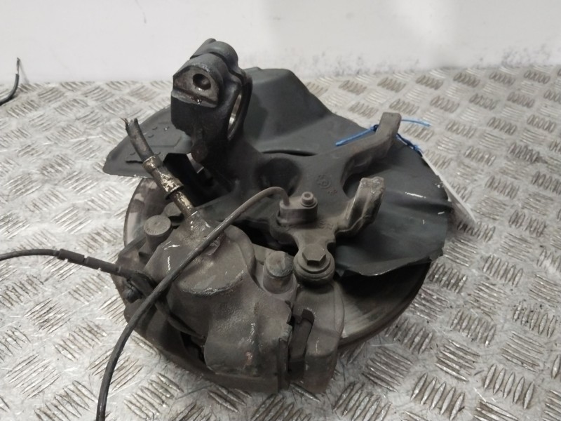 Recambio de mangueta delantera izquierda para bmw serie 3 berlina (e46) 320d referencia OEM IAM 31211096429  