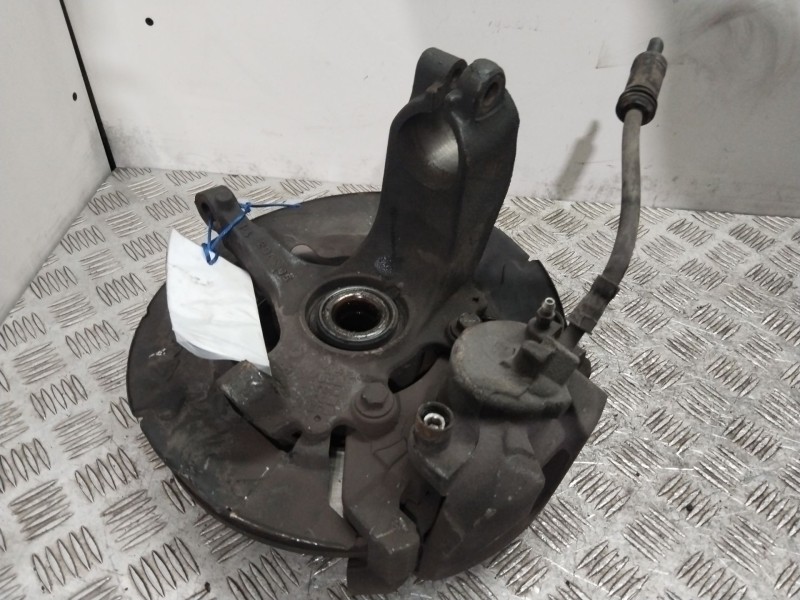 Recambio de mangueta delantera izquierda para volvo s40 berlina momentum referencia OEM IAM 31212947  