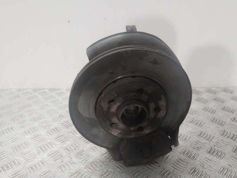 Recambio de mangueta delantera izquierda para seat leon (1m1) 1.6 16 v referencia OEM IAM 1J0407255AH  