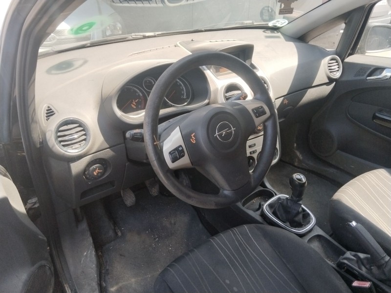 opel corsa d (s07) del año 2008