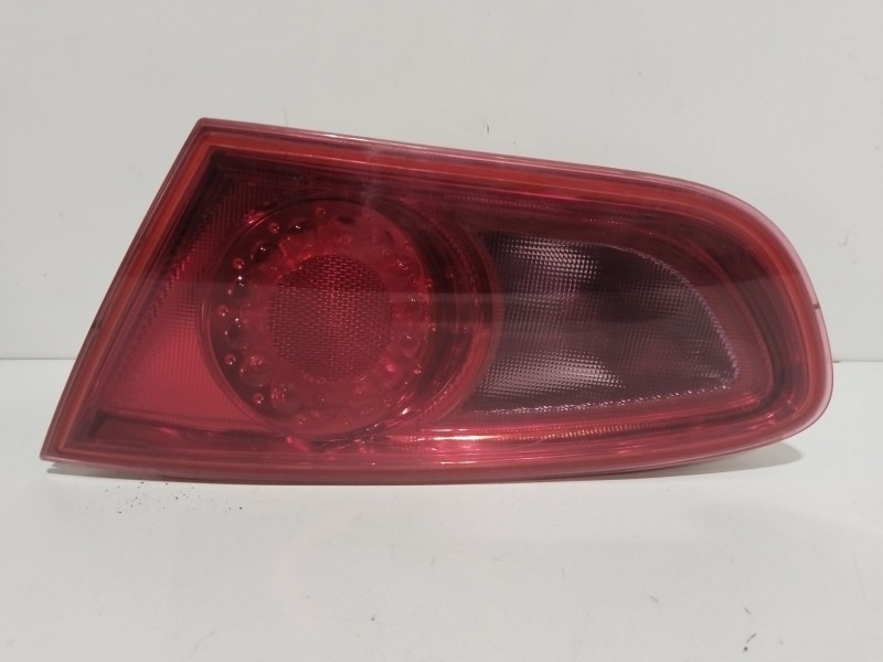 Recambio de piloto porton trasero derecho para seat leon (1p1) 1.6 tdi referencia OEM IAM 1P0945094F   Recambio de piloto porton trasero derecho para seat leon (1p1) 1.6 tdi referencia OEM IAM 1P0945094F