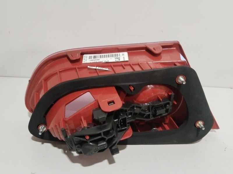 Recambio de piloto porton trasero derecho para seat leon (1p1) 1.6 tdi referencia OEM IAM 1P0945094F   Recambio de piloto porton trasero derecho para seat leon (1p1) 1.6 tdi referencia OEM IAM 1P0945094F