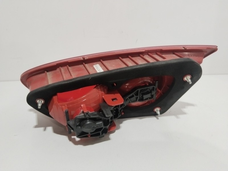 Recambio de piloto porton trasero izquierdo para seat leon (1p1) 1.6 tdi referencia OEM IAM 1P0945093F   Recambio de piloto porton trasero izquierdo para seat leon (1p1) 1.6 tdi referencia OEM IAM 1P0945093F