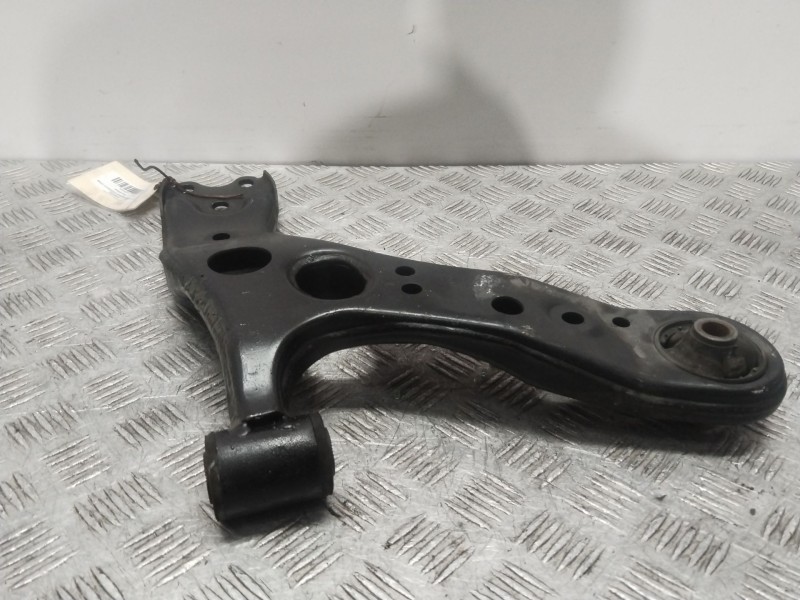 Recambio de brazo suspension inferior delantero izquierdo para lexus ct (zwa10_) 200h (zwa10_) referencia OEM IAM 4806947050  