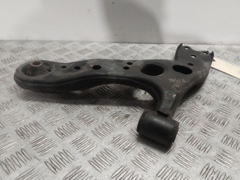 Recambio de brazo suspension inferior delantero derecho para lexus ct (zwa10_) 200h (zwa10_) referencia OEM IAM 4806847050  