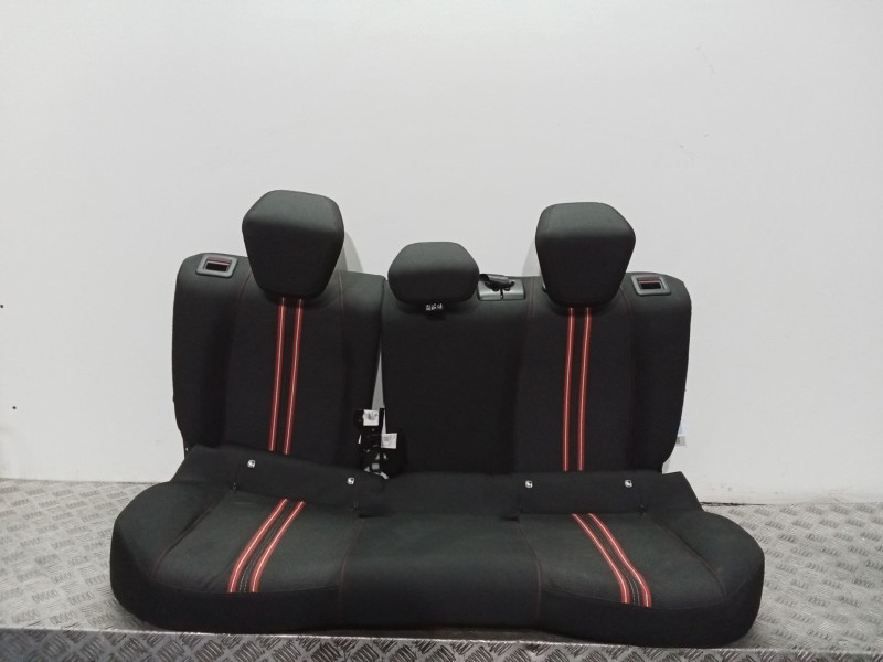 Recambio de asientos traseros para opel corsa f (p2jo) 1.2 (68) referencia OEM IAM   