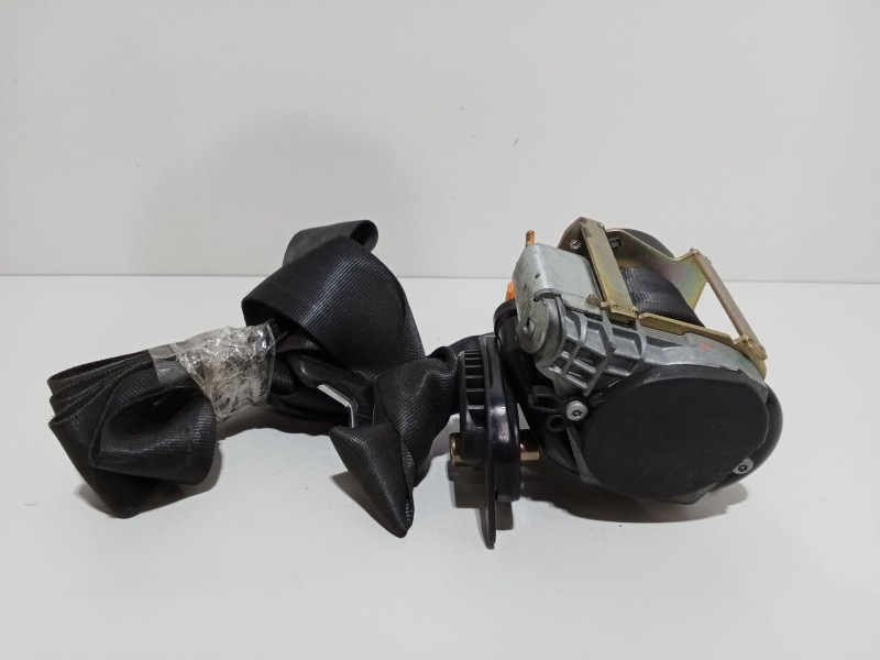 Recambio de cinturon seguridad delantero izquierdo para citroën c4 berlina exclusive referencia OEM IAM 6180147  