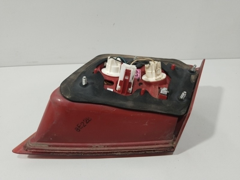 Recambio de piloto porton trasero izquierdo para chevrolet lacetti (j200) 2.0 d referencia OEM IAM 96551216   Recambio de piloto porton trasero izquierdo para chevrolet lacetti (j200) 2.0 d referencia OEM IAM 96551216