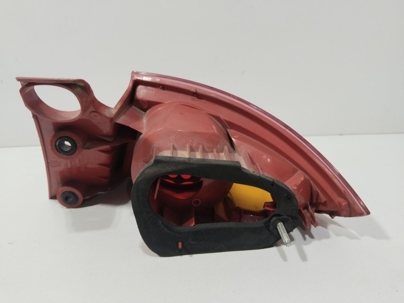Recambio de piloto trasero izquierdo para seat leon (1p1) 1.6 tdi referencia OEM IAM 1P0945095F   Recambio de piloto trasero izquierdo para seat leon (1p1) 1.6 tdi referencia OEM IAM 1P0945095F