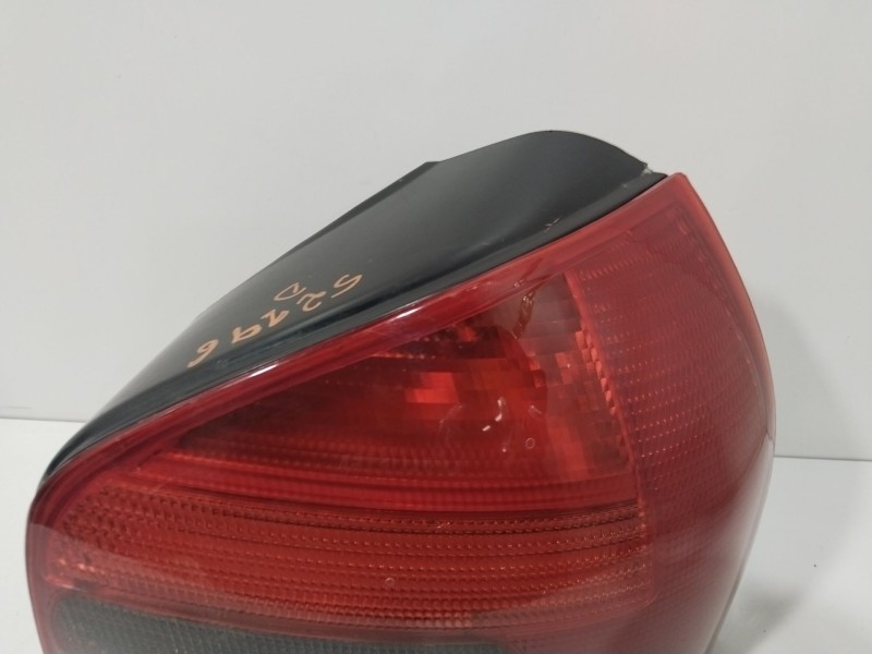 Recambio de piloto trasero derecho para audi a3 (8l1) 1.8 referencia OEM IAM 8L0945096A  