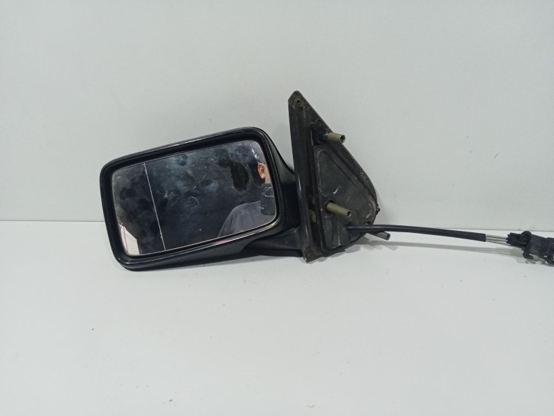 Recambio de retrovisor izquierdo para volkswagen vento (1h2) cl referencia OEM IAM   