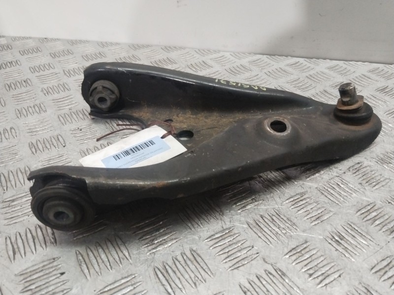 Recambio de brazo suspension inferior delantero derecho para dacia sandero ii tce 90 (b8m1, b8ma) referencia OEM IAM 545006623R 
