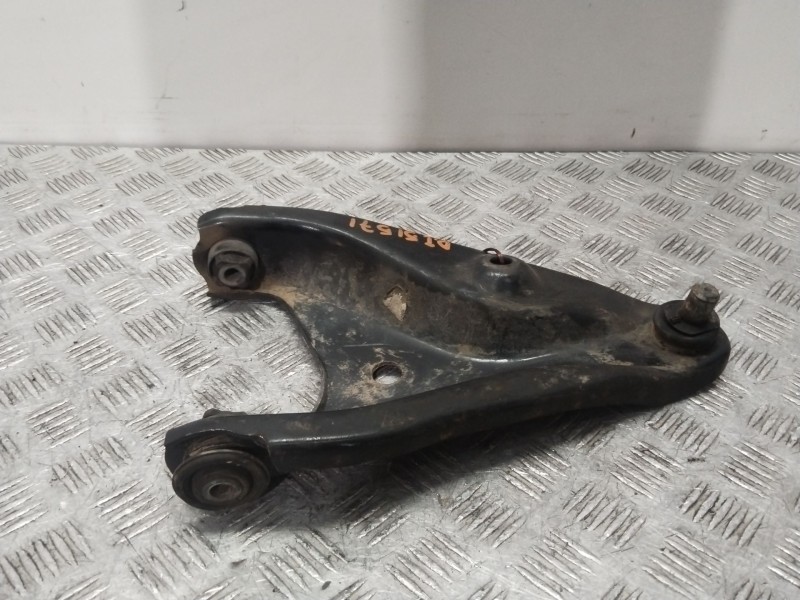 Recambio de brazo suspension inferior delantero izquierdo para dacia sandero ii tce 90 (b8m1, b8ma) referencia OEM IAM 545017081