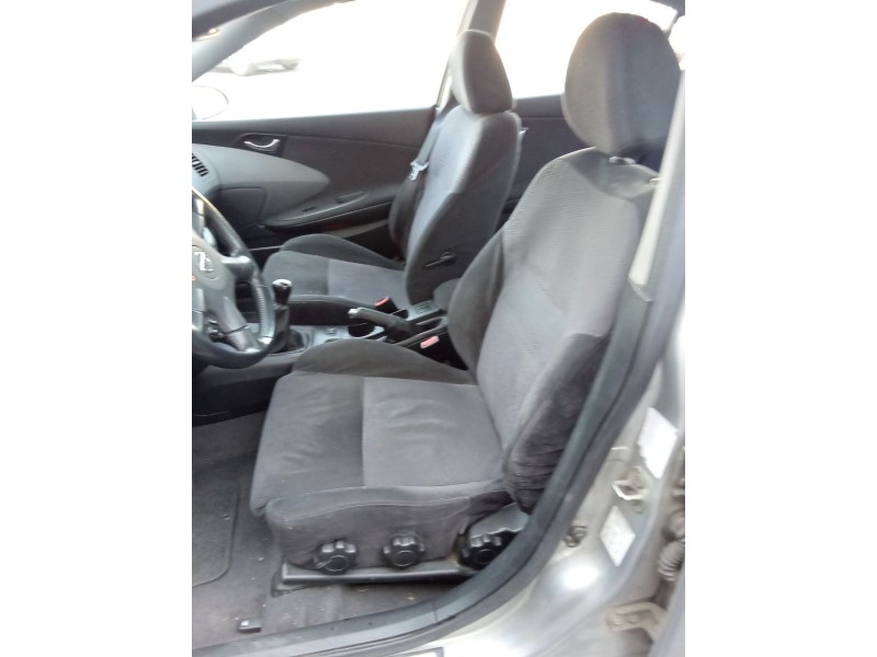 nissan primera (p12) del año 2003