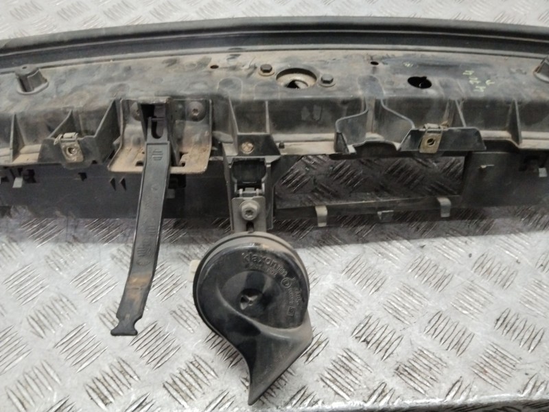 Recambio de panel frontal para renault scénic ii (jm0/1_) 1.6 16v (jm1r) referencia OEM IAM   