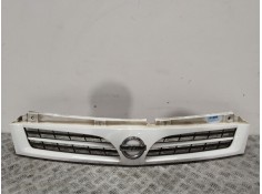 Recambio de rejilla delantera para nissan interstar furgoneta (x70) dci 120 referencia OEM IAM 8200233586  