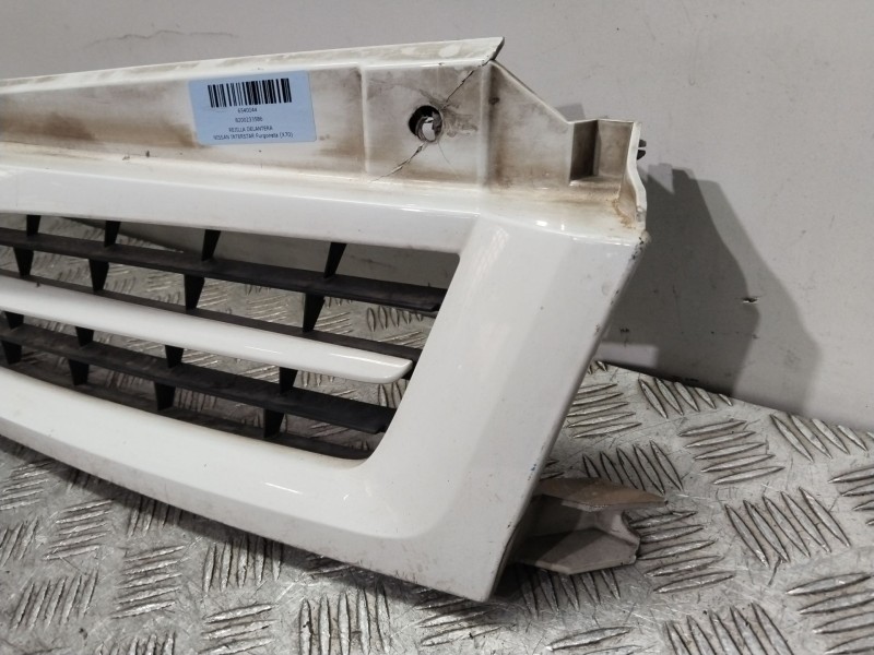 Recambio de rejilla delantera para nissan interstar furgoneta (x70) dci 120 referencia OEM IAM 8200233586  