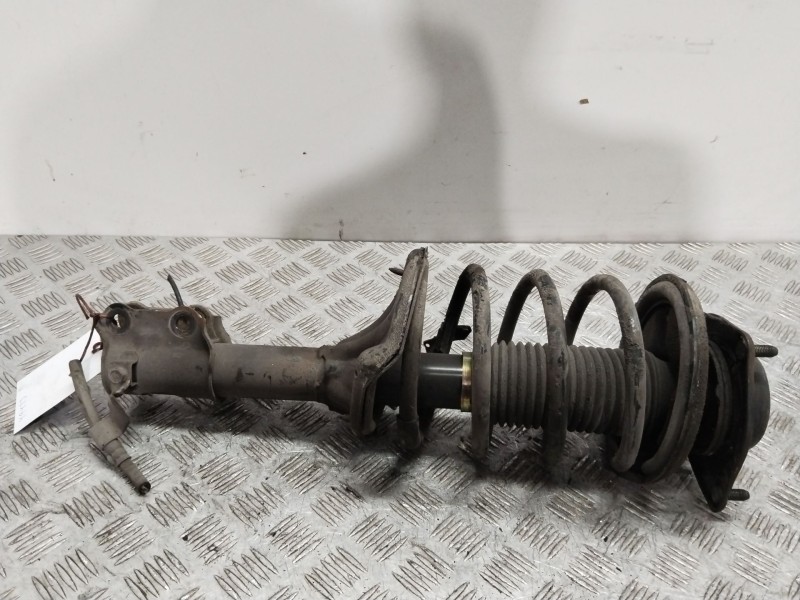 Recambio de amortiguador delantero derecho para hyundai elantra (xd) 2.0 crdi comfort (5-ptas.) referencia OEM IAM 546612D100  