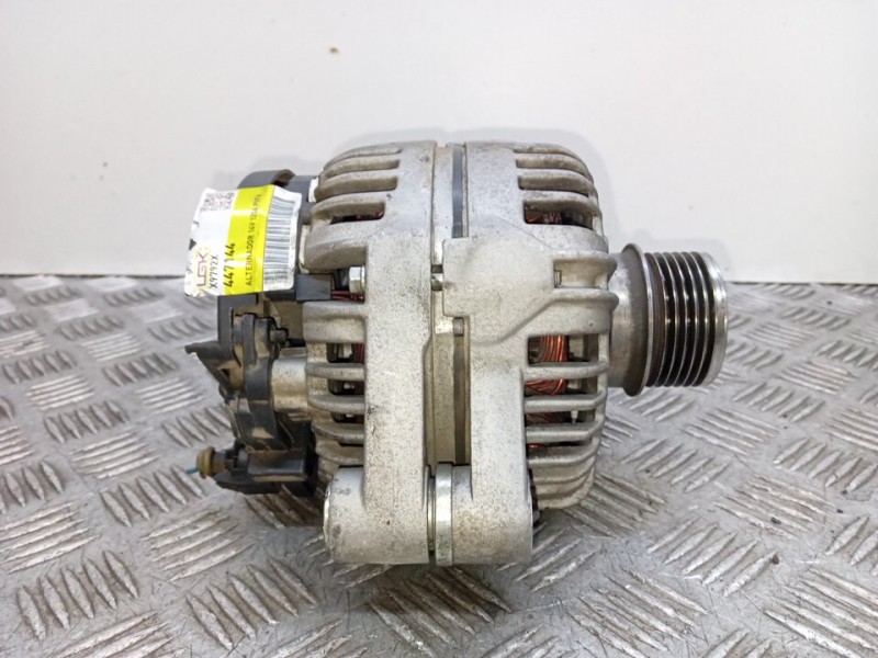 Recambio de alternador para opel vectra c berlina elegance referencia OEM IAM 13308507  120 AMP