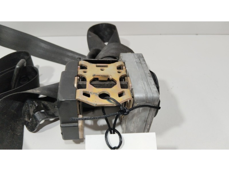 Recambio de cinturon seguridad delantero derecho para seat leon (1m1) signo referencia OEM IAM 33009583E  